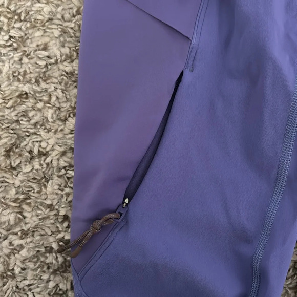 Lululemon Cargo Super-High-Rise Hiking Tight 25" in Charged Indigo - Picture 9 of 9